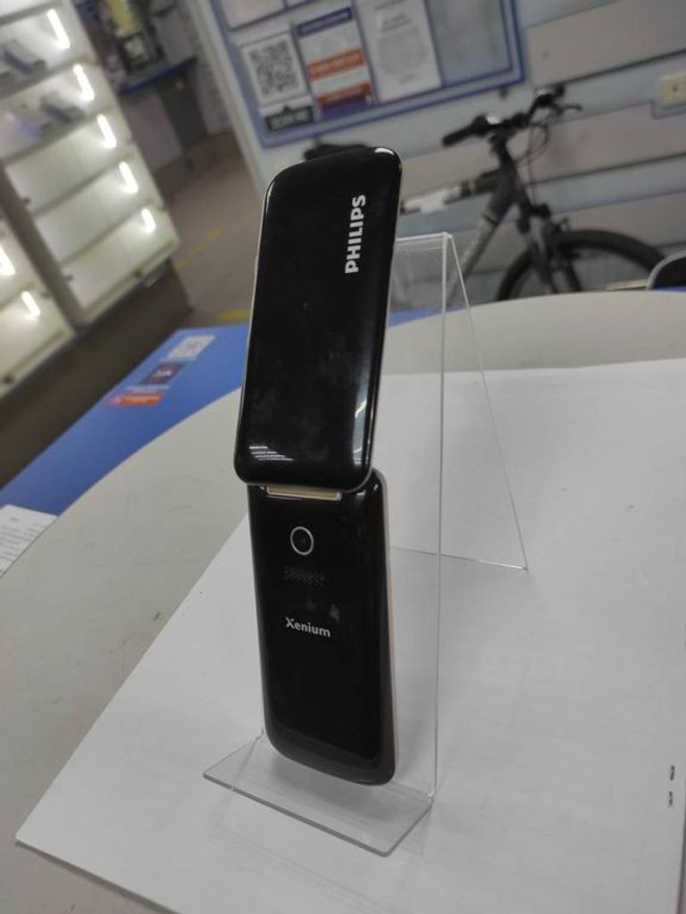 Дешево Philips xenium e255 з ломбарду