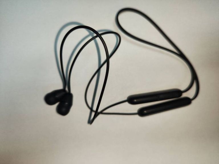 Купить Sony wi-c200 Б/У