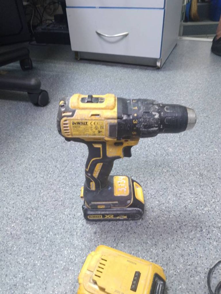 DeWALT DCD777L2T_1