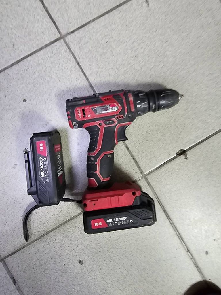 Дешево Vitals au 18/2kp qc з ломбарду