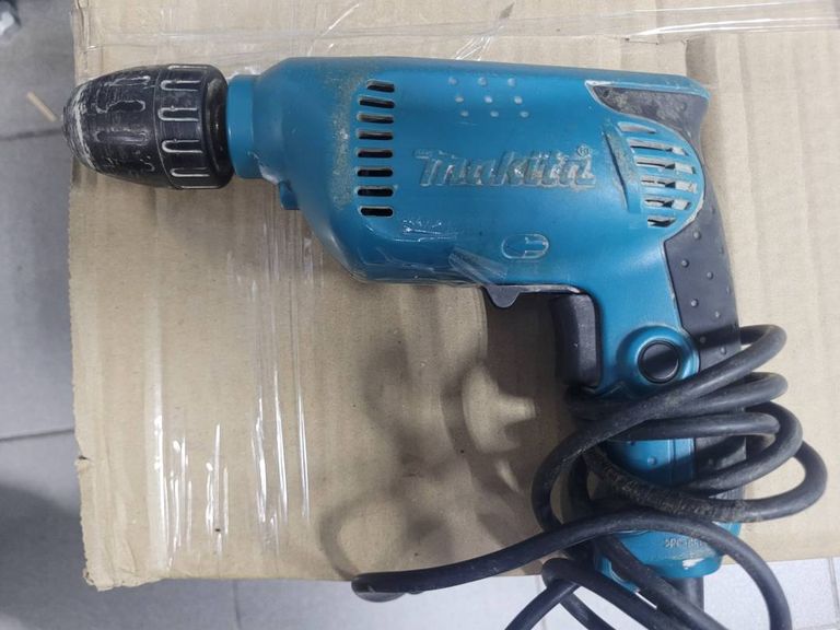 Makita 6413