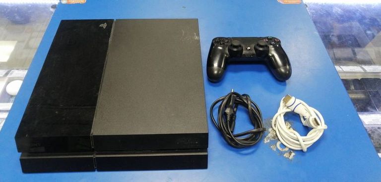 Купити Sony playstation 4 500gb Б/У