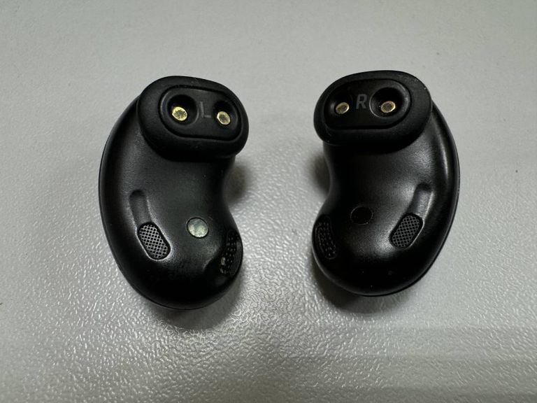 Samsung galaxy buds live