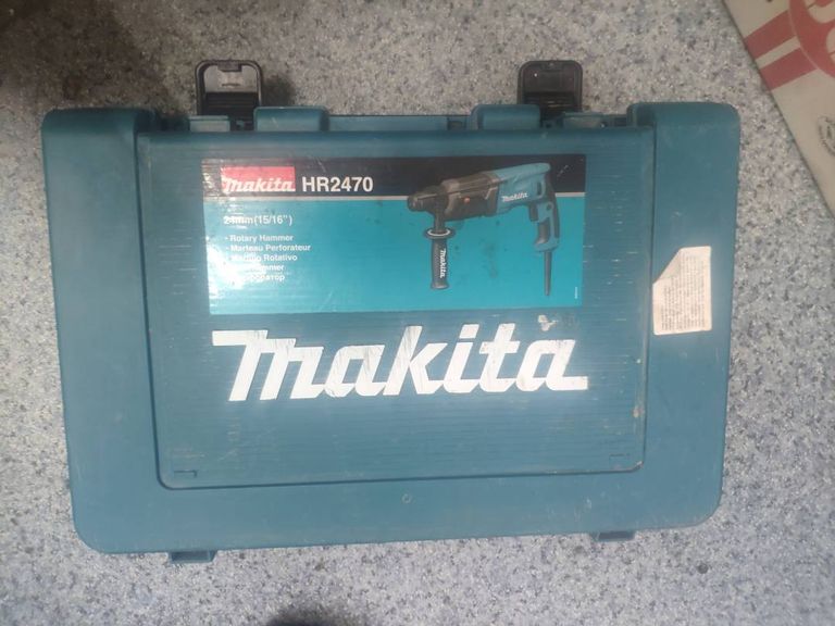 Makita HR2470