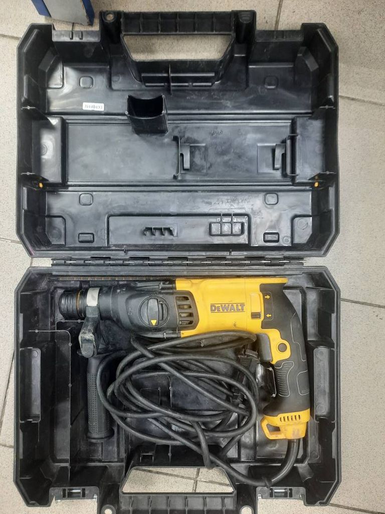 Dewalt D25133K