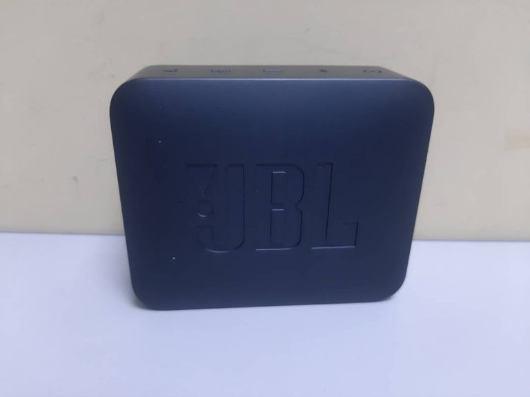 Оголошення Jbl go essential Б/У