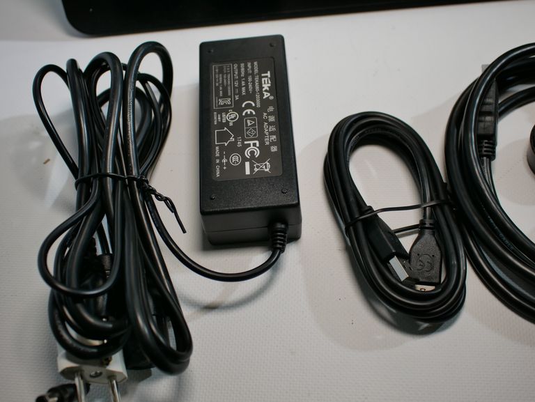 Дешево Графічний планшет-монітор Ugee HK1650 15.6"  2048 рівнів з ломбарду