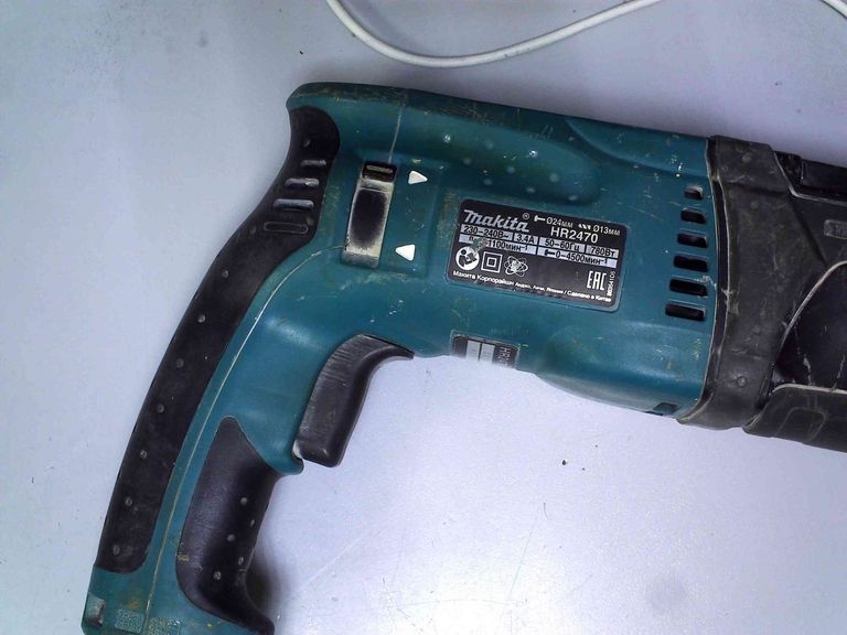 Makita HR2470