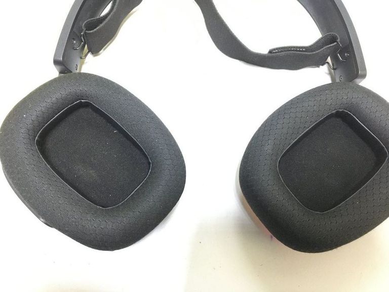 Дешево Hator phoenix wireless rgb tri-mode з ломбарду