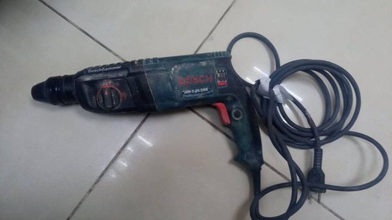 Дешево Bosch gbh 2-26 dre з ломбарду