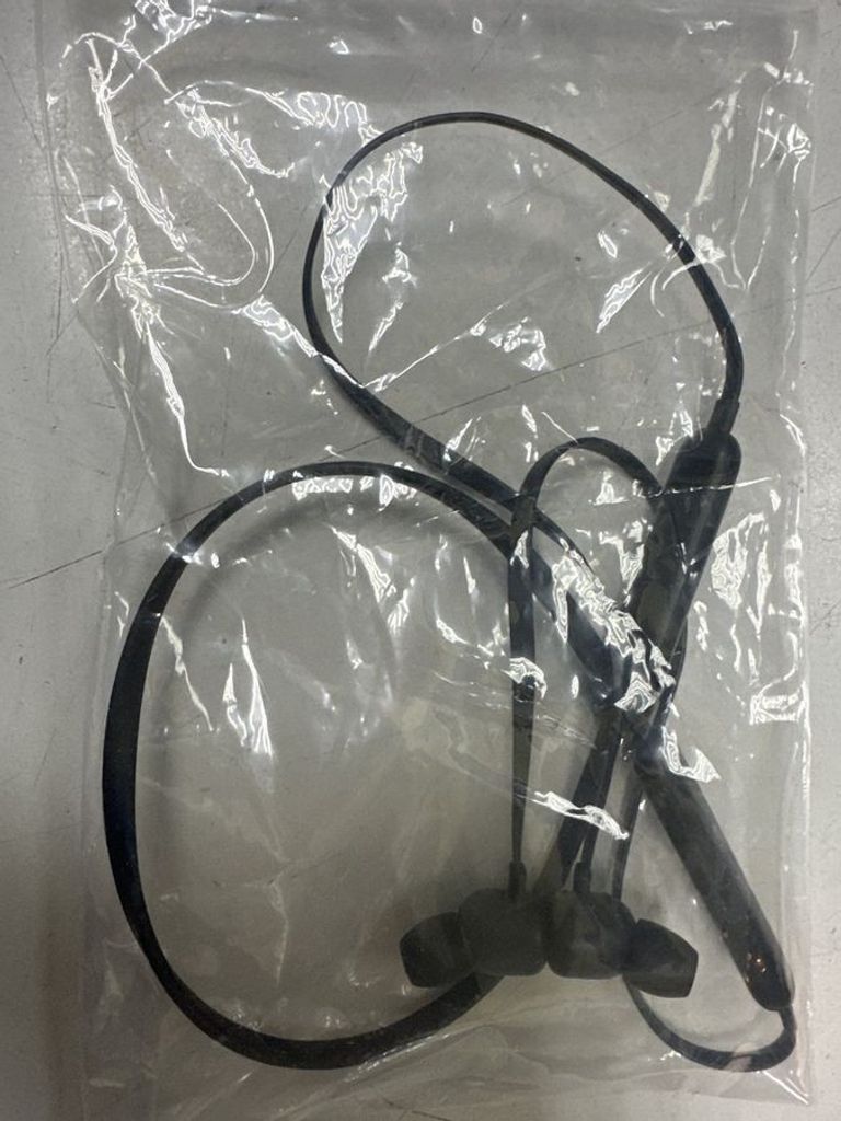 Объявление Beats By Dr. Dre beats flex all-day wireless earphones smoke Б/У