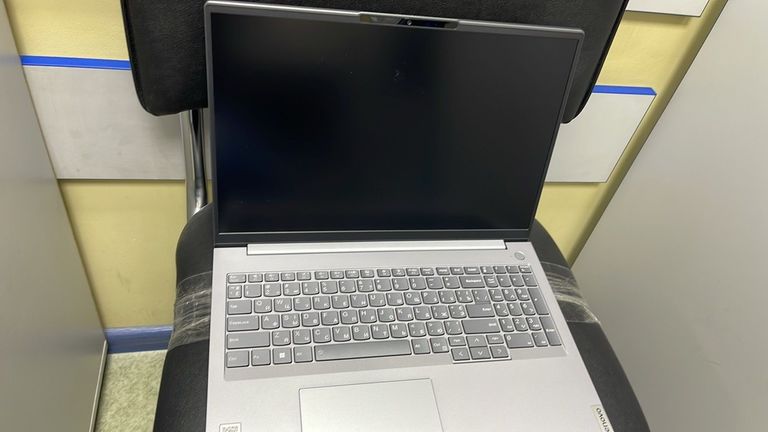 Купить Lenovo 16/core i5-1335u ddr5/16gb ddr5/hdd *відсутній/ssd 1000 gb/*інтегрована Б/У