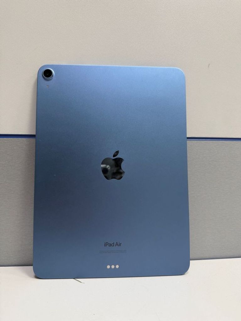 Распродажа Apple ipad air 2022 wi-fi 64gb, продавец Техноскарб