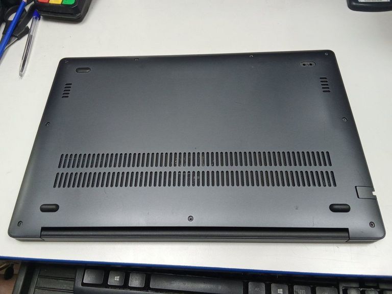 Дешево Xiaomi 15/core i7-11390h ddr4/8gb ddr4/hdd *відсутній/ssd 512 gb/*інтегрована з ломбарду