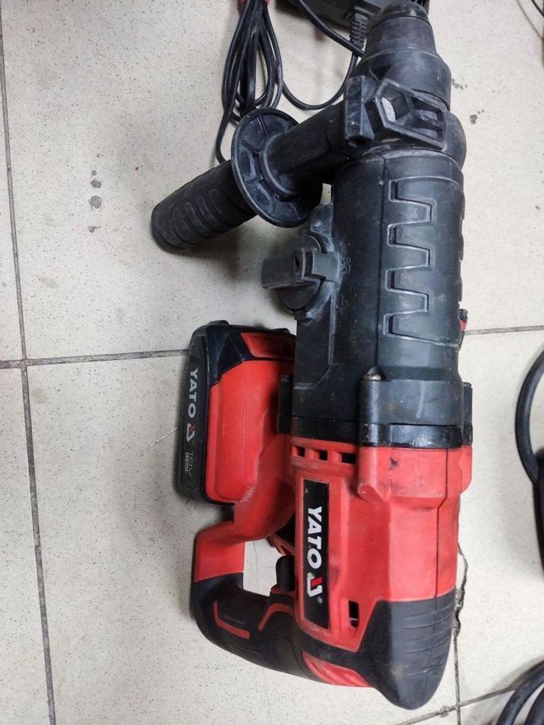 Дешево Yato yt-82772/ yt-82827/ 1акб зп з ломбарду