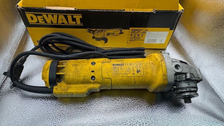 Оголошення Dewalt DWE4217 Б/У