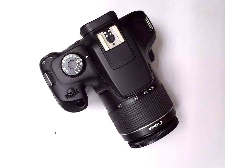 Оголошення Canon eos 4000d ef-s 18-55 1:3.5-5.6 iii Б/У