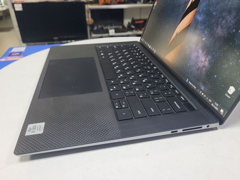 Dell екр 15.6 core i9-10885h/ram32gb/ssd512gb/quadro t2000 with max-q design 4gb 1920x1200 Код:01-200776847. Изображение 5