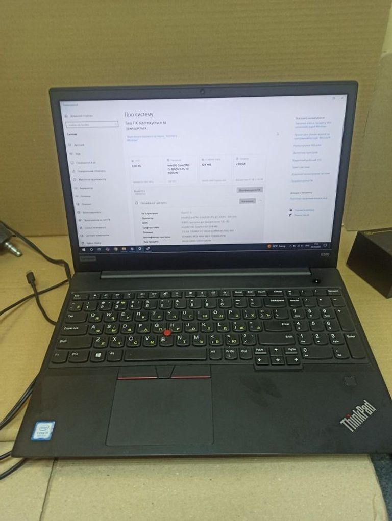 Купить Lenovo 15/core i5 8265u ddr4/8gb ddr3/hdd *відсутній/ssd 256 gb/*інтегрована Б/У