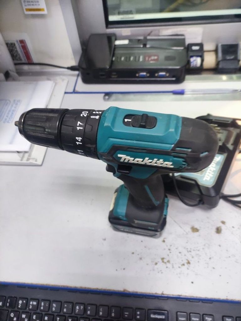 Оголошення Makita hp333d 1акб 2ah зп Б/У