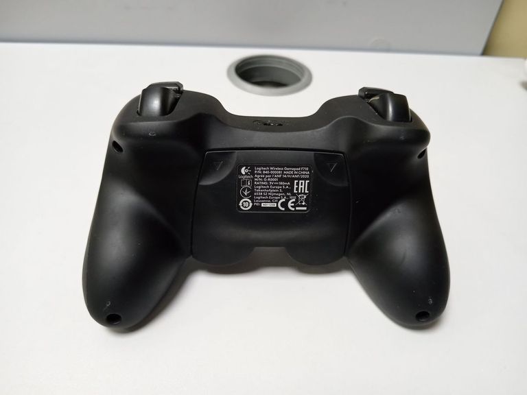 Распродажа Logitech wireless gamepad f710, продавец Техноскарб