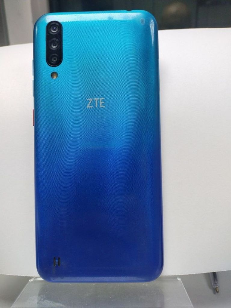 Оголошення Zte blade a7 2020 2/32 gb Б/У