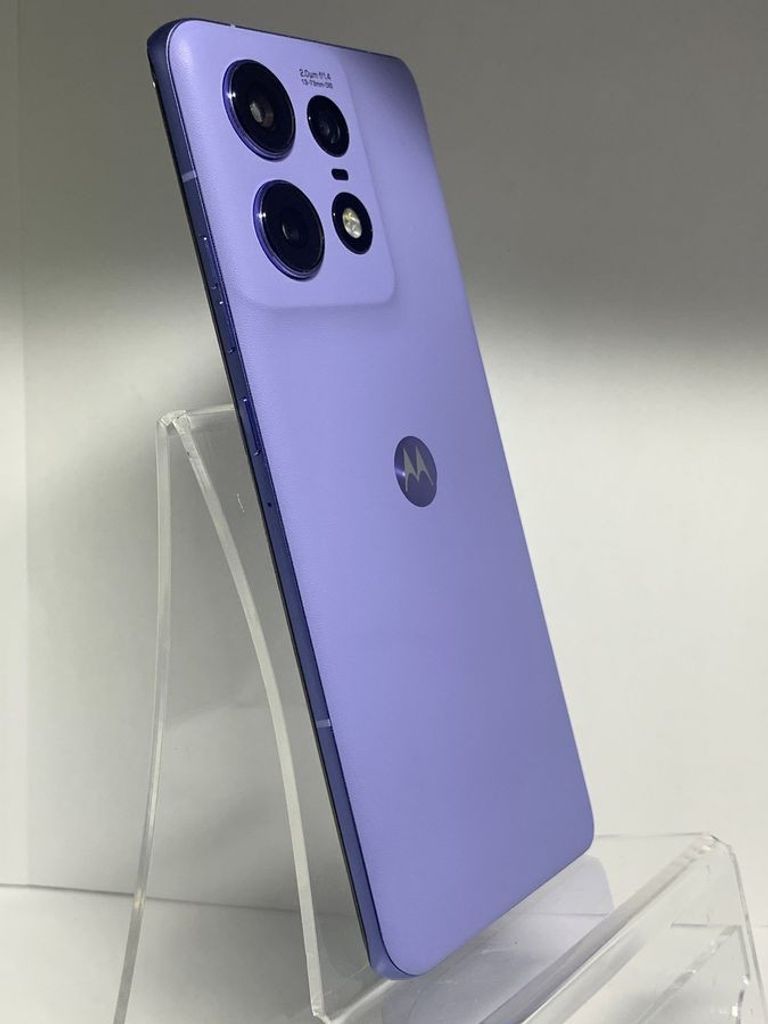 Объявление Motorola Moto Edge 60 Pro 8/256GB Sparkling Grape (PB7X0088RS) Б/У