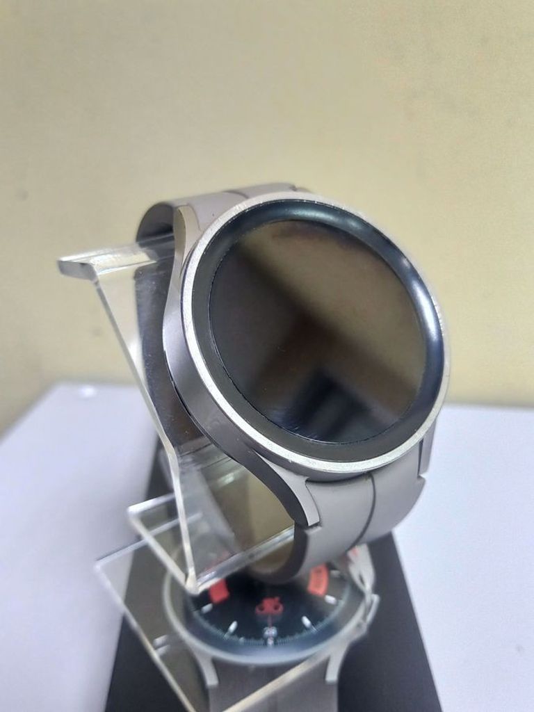 Купить Samsung galaxy watch5 pro 45mm Б/У