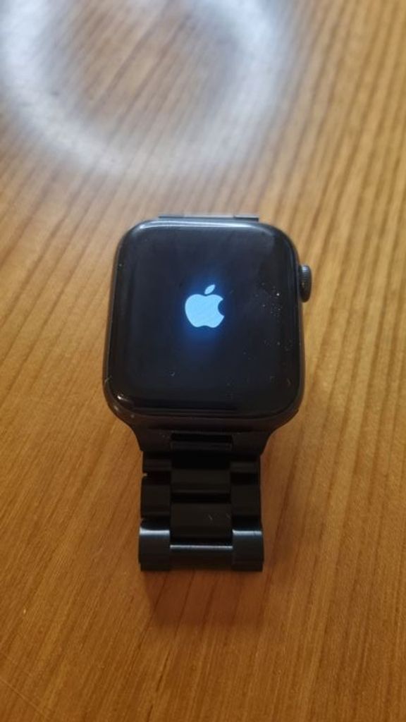 Купить Apple Watch 5 series x Nike 40mm Б/У