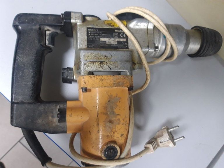 Дешиво Einhell bbh 850/1 с ломбарда