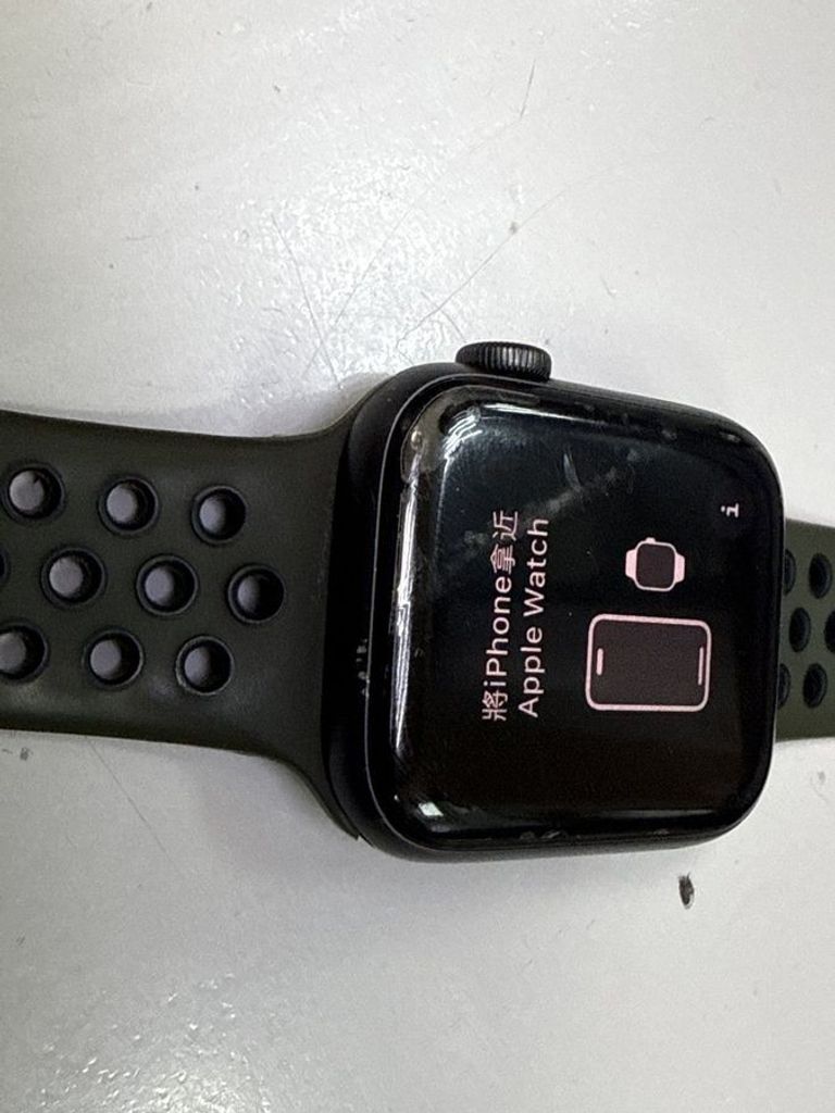 Дешиво Apple watch se gps 44mm aluminum case с ломбарда