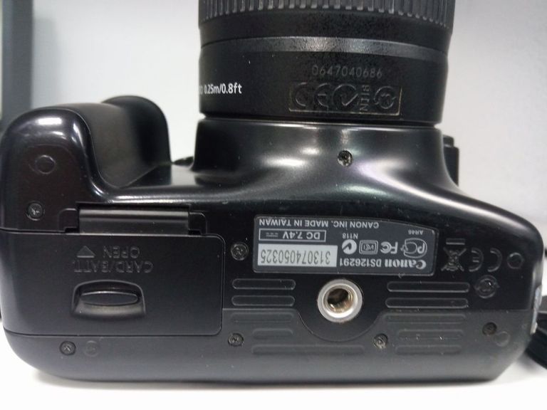 Canon eos 1100d + ef-s 18-55mm f/3,5-5,6 is iii Код:01-200852062. Зображення 6