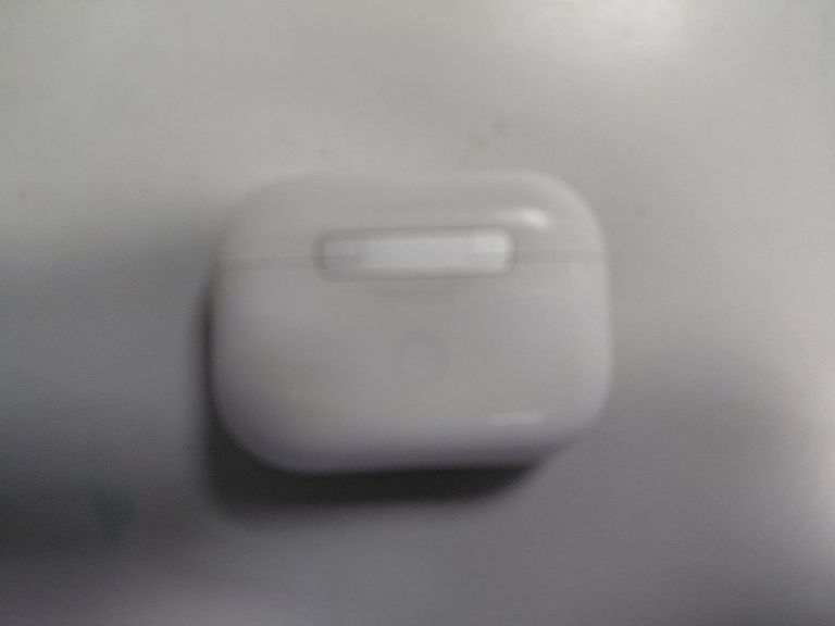 Оголошення Apple airpods pro 2nd generation with magsafe charging case usb-c Б/У