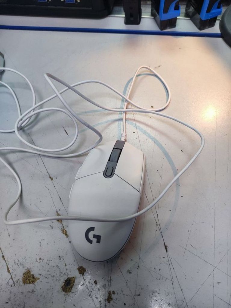 Дешево Logitech g102 lightsync з ломбарду