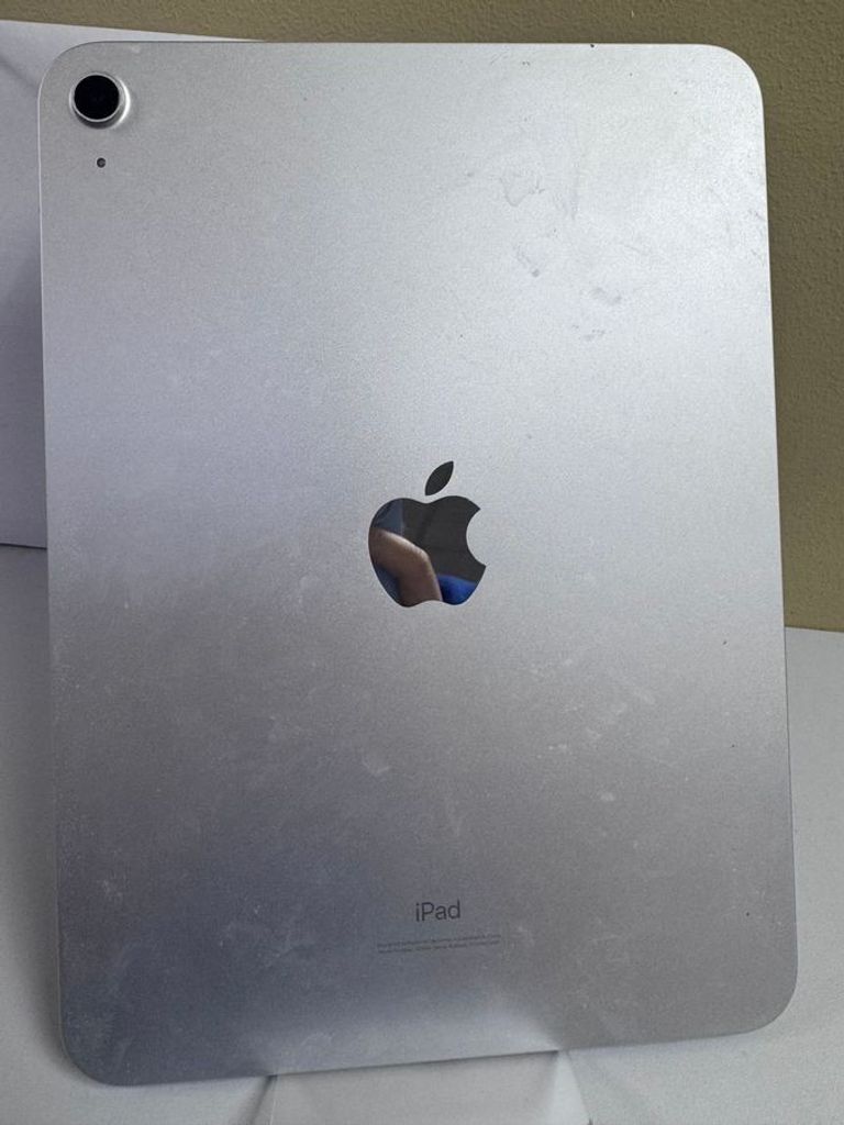 Дешево Apple ipad 10.9 2022 wi-fi 64gb з ломбарду