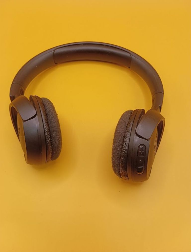 Дешиво Jbl tune 560 bt с ломбарда