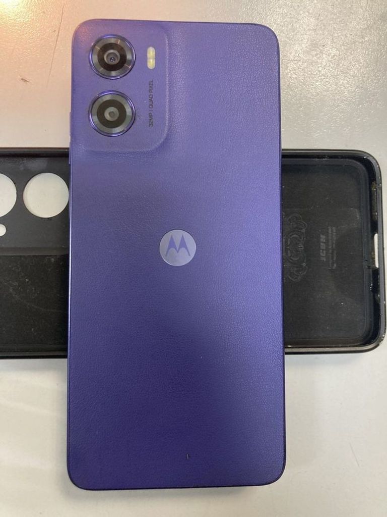 Дешево Motorola moto e15 2/64gb з ломбарду