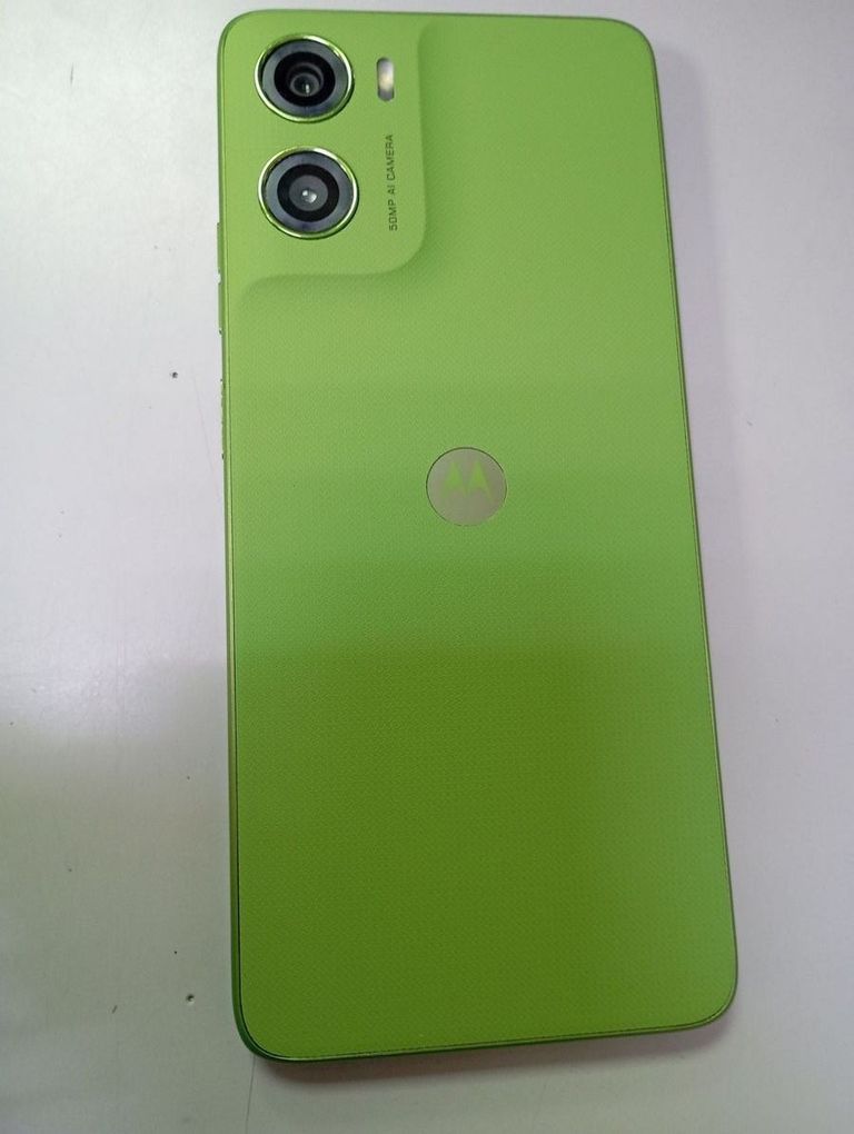 Объявление Motorola moto g06 4g 4/64gb tendril Б/У