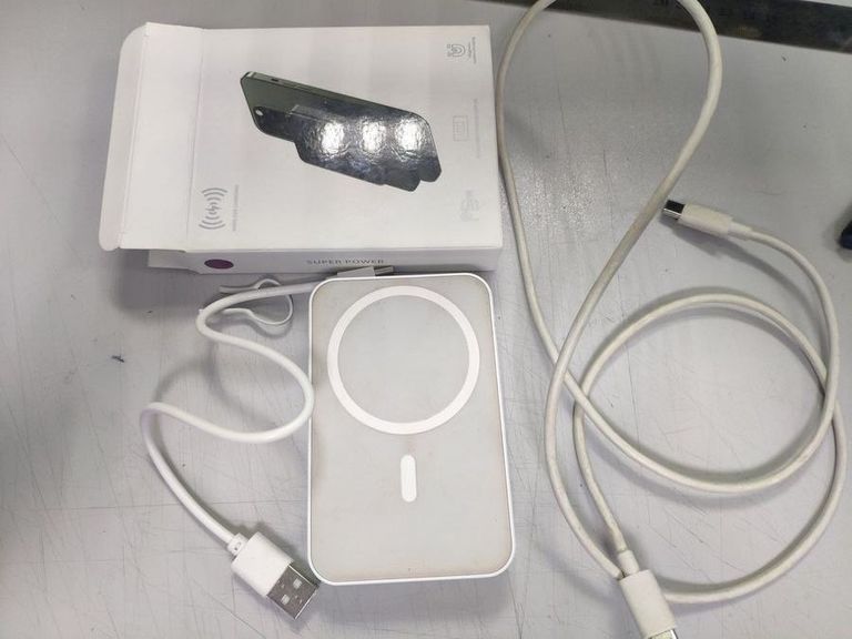 Дешево Borofone bj25 plus magnetic wireless pd20w 10000mah з ломбарду