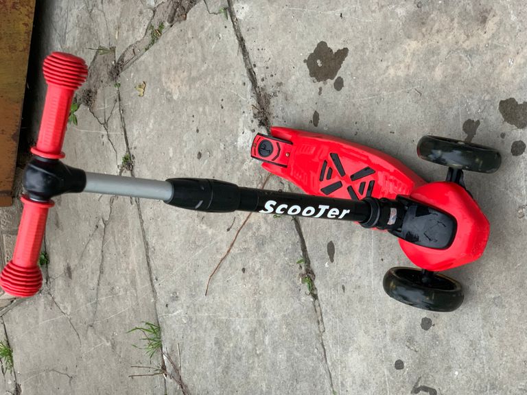 Объявление Самокат детский для мальчика и девочки - Best Scooter Б/У