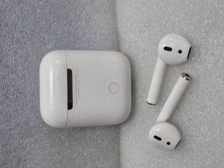 Дешиво Apple airpods 2nd generation a1602, a2031, a2032 с ломбарда