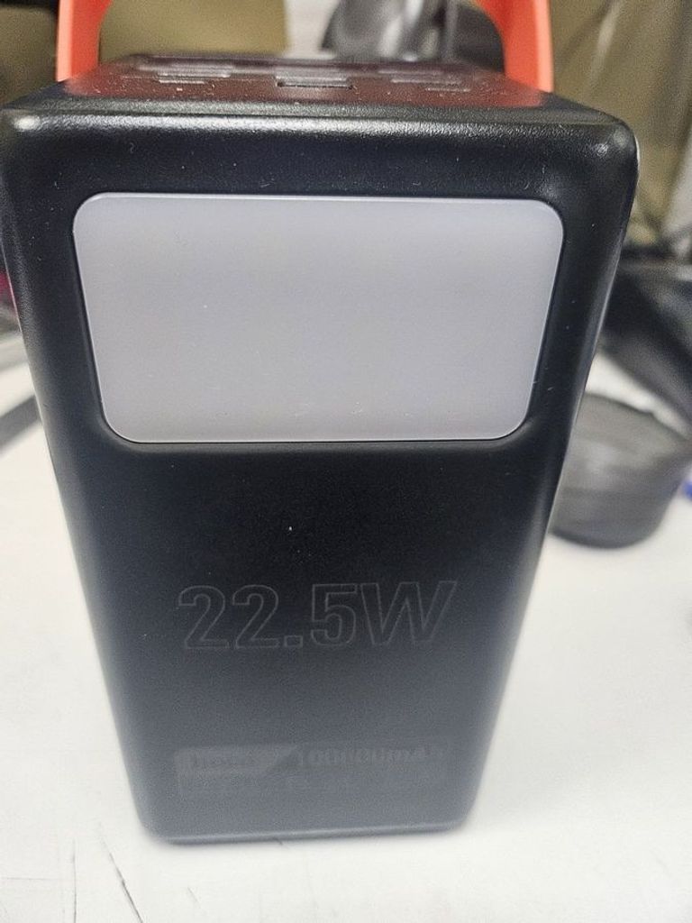 Дешево Hoco db03 100000mah 22.5w з ломбарду