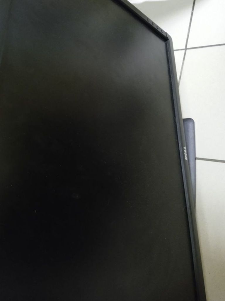 Дешиво Dell u2412m с ломбарда