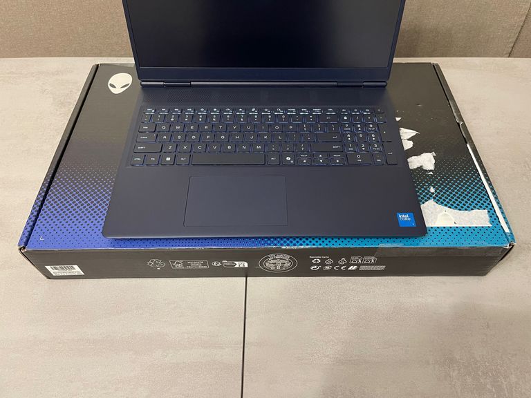 Dell Alienware 16 Aurora AC 16250, 16" 4K IPS 120Hz, Intel 7-240H, 16GB, 1TB, Nvidia GeForce RTX 5060 8GB Код:null. Изображение 4