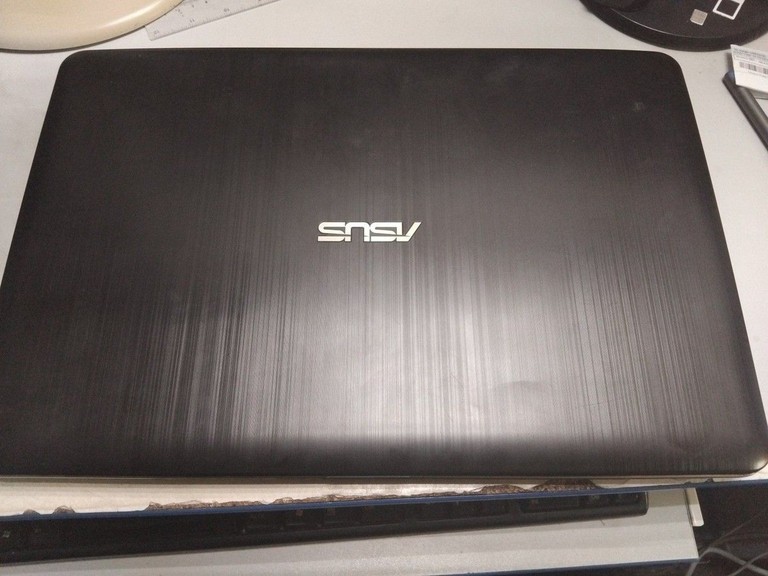 Розпродаж Asus 15/pentium n4200 ddr3/4gb ddr2/hdd 750 gb/ssd 250 gb/geforce 810m, продавець Техноскарб