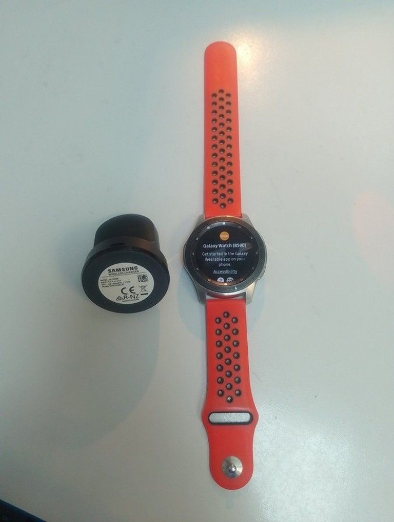 Дешиво Samsung Galaxy Watch 46mm с ломбарда