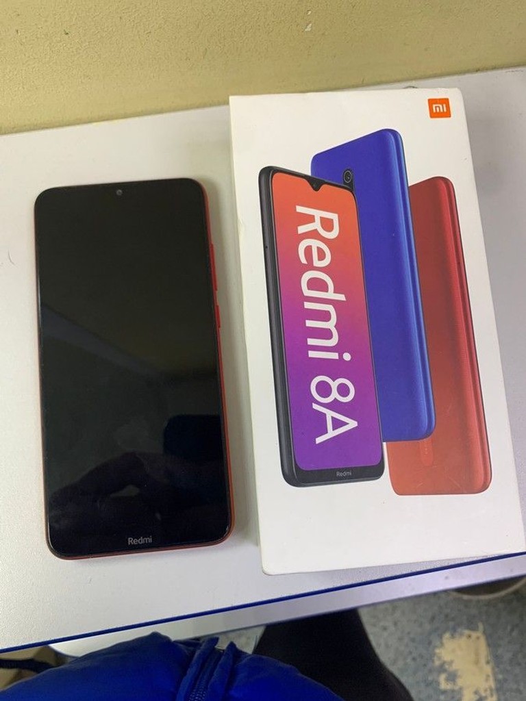 Купити Xiaomi Redmi 8A 2/32GB Black Б/У