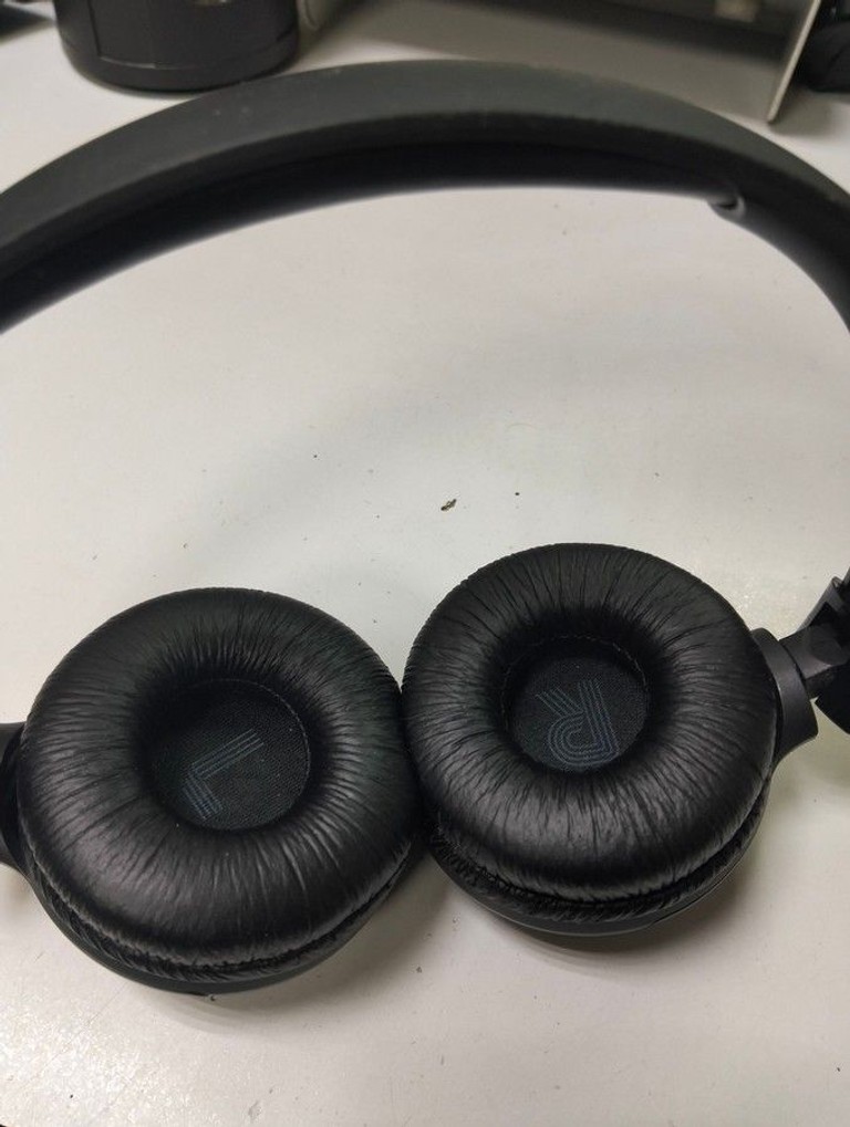 Дешево Jbl tune 520bt з ломбарду