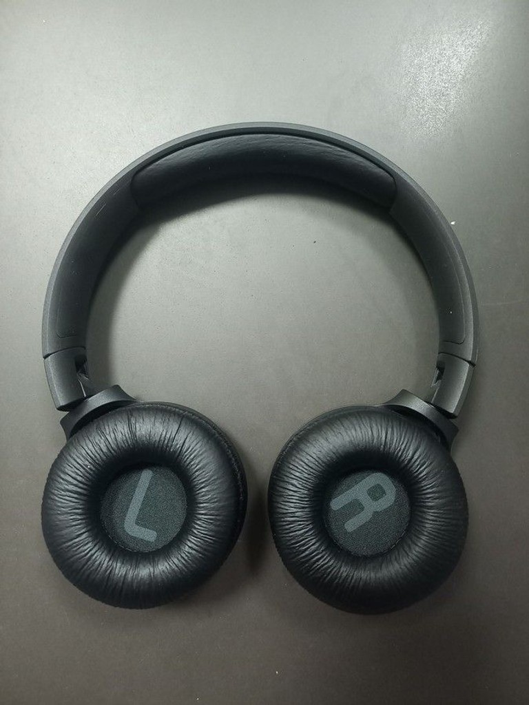 Дешиво Jbl tune 500bt с ломбарда