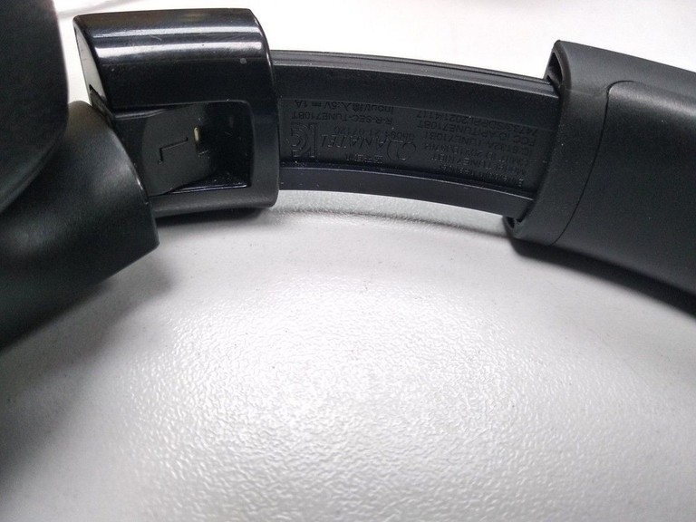 Купить Jbl tune 710 bt Б/У